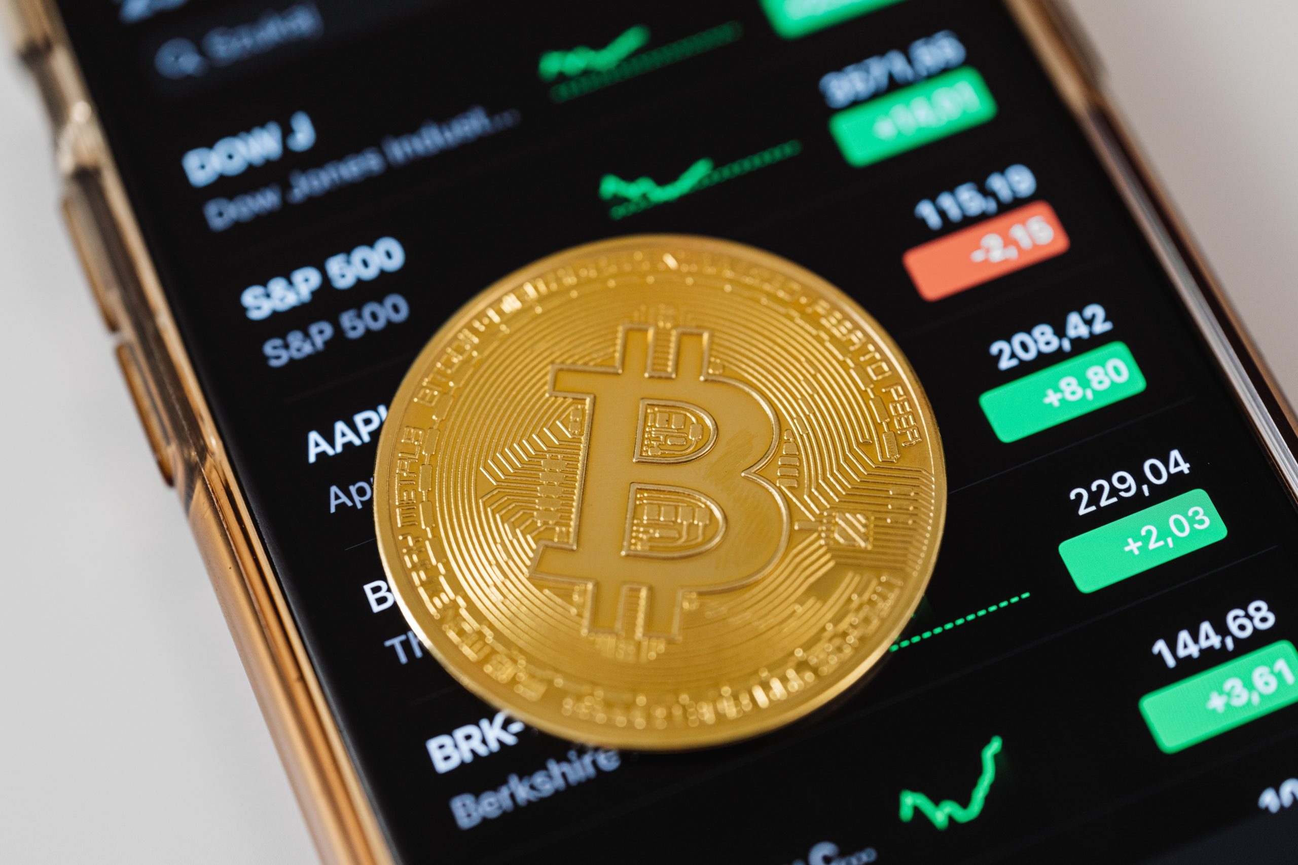 Cryptocurrency Prices Today on July 17: Bitcoin Down, Polkadot Sees Biggest -9.21% Slump